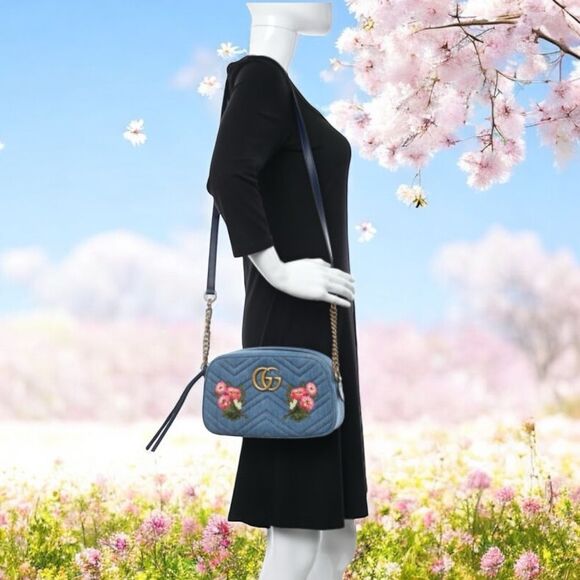 GUCCI
Denim Matelasse Embroidered Small GG Marmont Chain Shoulder Bag Blue - Picture 2 of 12